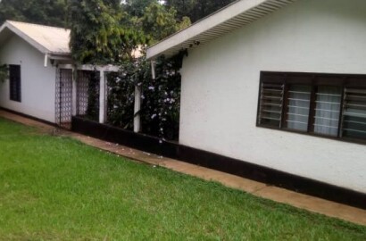 5 Bedroom House In Bugolobi On Sale With Pool 1.2m USD