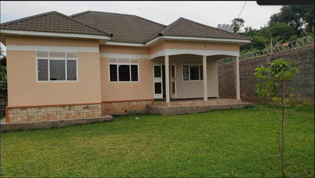 House for sale in kulambiro