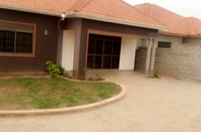 4 Bedrooms House For Sale In Kyanja 12 Decimals At 490m H